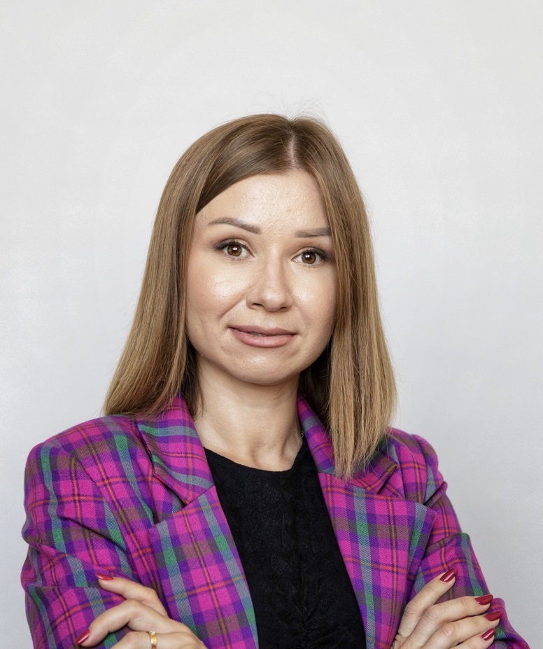 Юлия Лапина